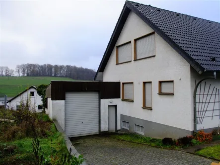 2022016 Ansicht 1 - Haus kaufen in Kürten - Mehrgenerationenwohnen auf rund 330 m², Garten, Kamin und Ausbaureserve