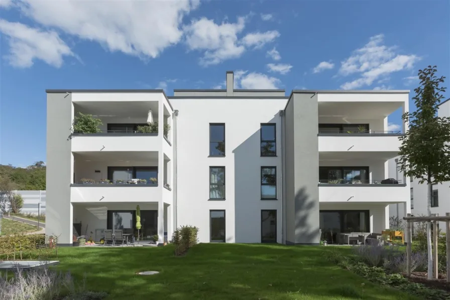 Hausansicht  - Wohnung mieten in Koblenz - Moderne 3-ZKB Wohnung mit Loggia, hochwertiger EBK und Tiefgaragenstellplatz in Koblenz Horchheim