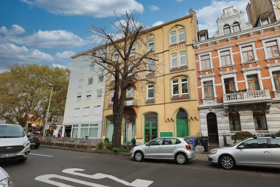 Hausansicht - Wohnung mieten in Koblenz - Zentrale 3 ZKB-Wohnung in der südlichen Vorstadt von Koblenz