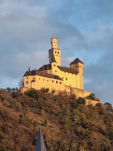 Blick auf die Marksburg 