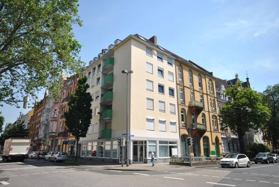 Hausansicht  - Wohnung kaufen in Koblenz - Gemütliche 3-ZKB Wohnung mit Balkon in der südl. Vorstadt in Koblenz - Bahnhofsnähe