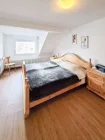 Schlafzimmer DG 