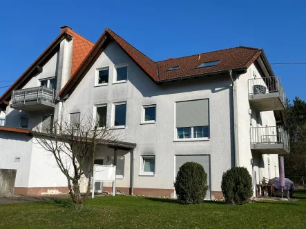 Aussenansicht - Wohnung kaufen in Wadern - NUNKIRCHEN : 3 ZKB - Wohnung im ERDGESCHOSS mit TERRASSE in RUHIGER Lage  !