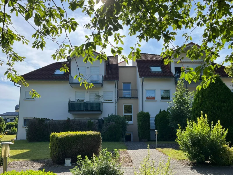 Aussenansicht ( Wohnung EG links )