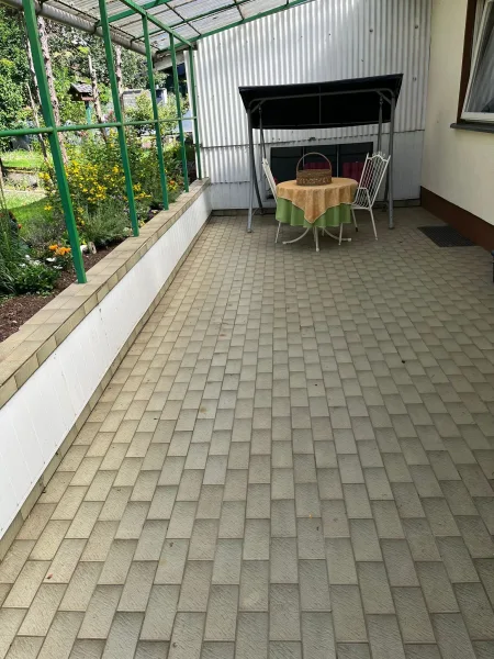 Terrasse zum Garten 