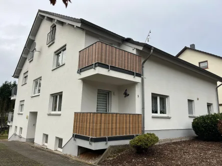 Strassenansicht - Wohnung kaufen in Dillingen - DILLINGEN : Gepflegte 3 ZKB - Wohnung mit GARAGE und BALKON !