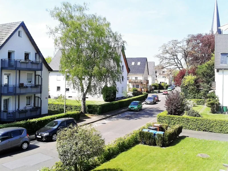 Umgebung - Wohnung mieten in Leichlingen - Zentrum Lage 3 Zimmer Dachgeschoss, Wfl.66m2, Duschbad m.Fenster.