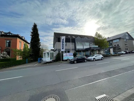 Bahnhofstraße 25 Bild 6 - Wohnung kaufen in Leichlingen - Exklusive Dachgeschossetage mit zwei Dachterrasse im Zentrum von Leichlingen.