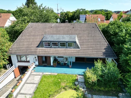 Terrasse Ansicht - Haus kaufen in Leopoldshöhe - Außergewöhnlich wohnen mit Wald und Wiese