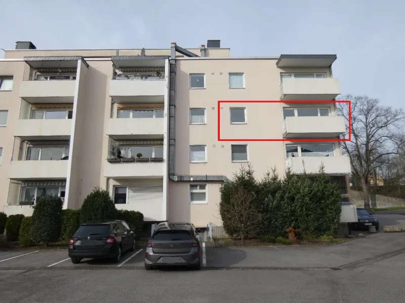 Haus Rückansicht - Wohnung kaufen in Leverkusen - Modernisierte 3-Zi.-Wohnung mit Aufzug, nur wenige Meter von der Fußgängerzone entfernt!