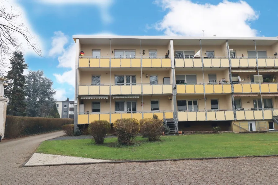 Rückansicht - Wohnung kaufen in Leverkusen - Verkaufsstart: Vermietete 2-Zimmer-Eigentumswohnung mit Loggia als Kapitalanlage