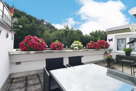 Dachterrasse mit Waldblick - Wohnung kaufen in Leverkusen - Ihr neuer Wohlfühlort: 3-Zimmer-Wohnung mit sonniger Dachterrasse und Garage