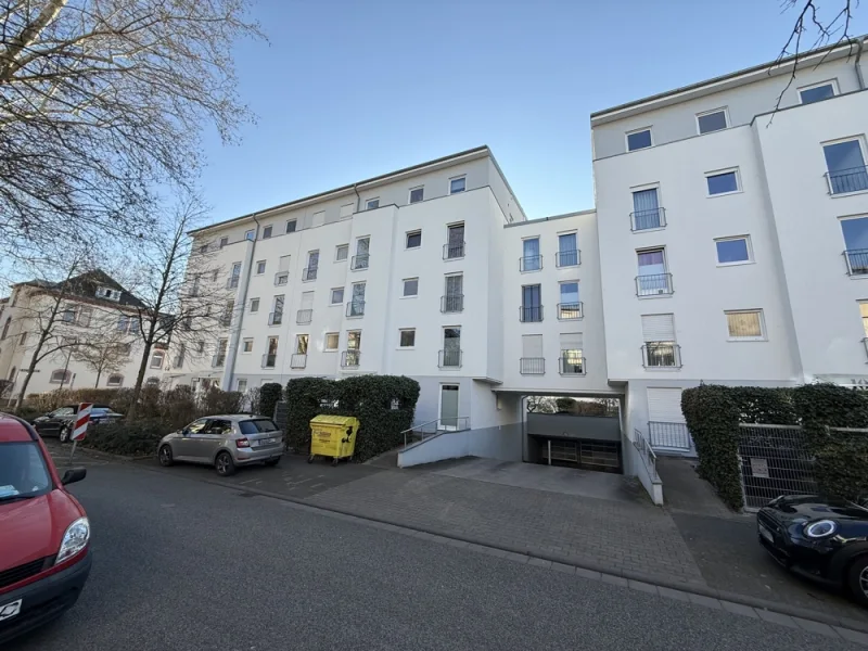 Ansicht - Wohnung mieten in Wiesbaden - Wiesbaden, schicke 2 Zi.-Whg. mit herrlichem Privatgarten