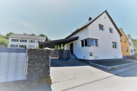Objektansicht neu - Haus kaufen in Östringen - Willkommen Familie! Kernsaniertes Einfamilienhaus mit Garten