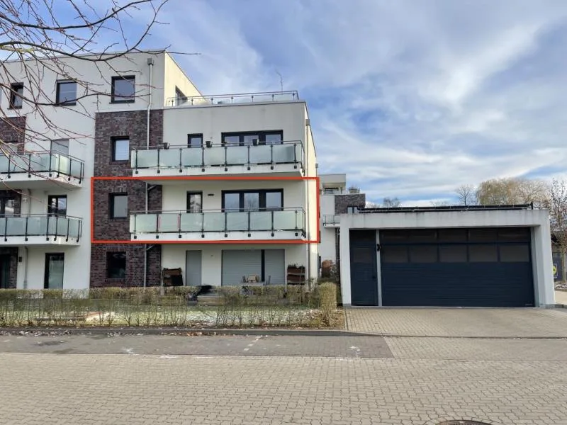 Balkonseite - Wohnung kaufen in Buxtehude - Gehobenes Ambiente trifft auf exklusive Ausstattung
