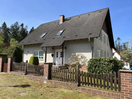 Ansicht Eingang - Haus kaufen in Parchim - Gemütliches Mehrfamilienhaus in Parchim 