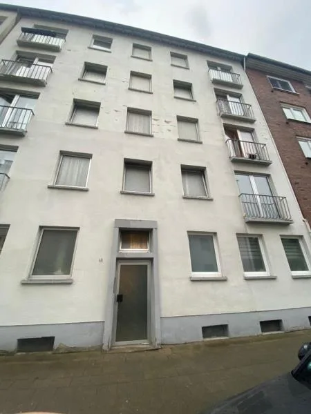 Hausansicht - Wohnung kaufen in Aachen - Leben in der City! 3 Zimmerwohnung in Aachen 