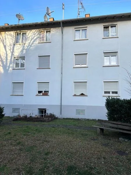 Außenansicht - Wohnung kaufen in Murrhardt - 2-Zimmer-Eigentumswohnung - Fenster und Heizung saniert 
