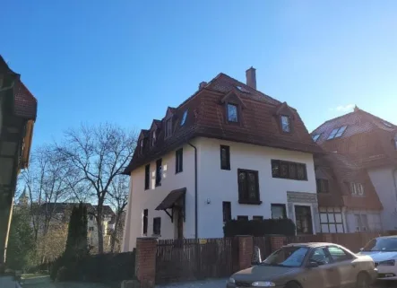 Vorderansicht - Wohnung kaufen in Erfurt - Eigentumswohnung mit Altbau-Charme - Kernsaniert 