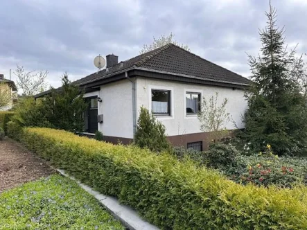 1 - Haus kaufen in Dornburg - Familiendomizil in idyllischer Umgebung