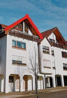 aussen - Wohnung kaufen in Leutenbach - Dachgeschosswohnung im Herzen von Leutenbach!