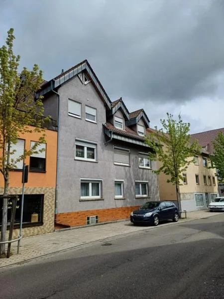 Objekt-Bild - Wohnung kaufen in Ebersbach - 3,5 Zimmer Maisonette-Wohnung im Herzen von Ebersbach!