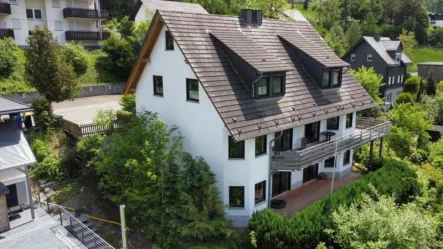 Exposé-Ansicht - Haus kaufen in Willingen OT Schwalefeld - Leben wo andere Urlaub machen! Gepflegte Doppelhaushälfte in Willingen.