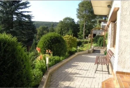 Südterrasse - Haus kaufen in Frauensee - Charmantes Ferienhaus – Ihr idyllischer Rückzugsort in Thüringen