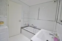 OG Badezimmer Ansicht 1