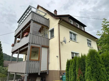 Außenansicht - Wohnung kaufen in Murrhardt - Kernsanierte Maisonette-Wohnung mit traumhafter Aussicht. 