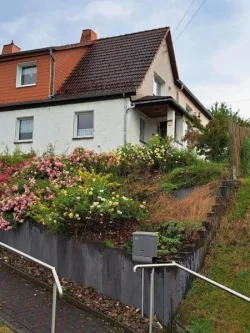 Expose  - Haus kaufen in Barchfeld - Charmante Doppelhaushälfte mit idyllischem Garten in Barchfeld