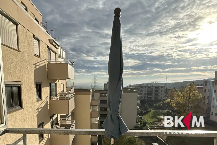 Balkon - Wohnung kaufen in Eberdingen - Attraktive Etagenwohnung in Eberdingen – Ideal für Ruhesuchende