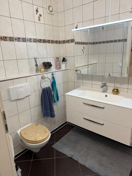 Badezimmer Ansicht 1