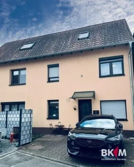 Hausansicht - Haus kaufen in Wörth - Charmantes Einfamilienhaus in Wörth am Rhein