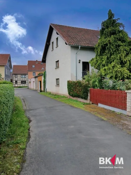 Ansicht - Haus kaufen in Georgenthal - Außergewöhnliches Einfamilienhaus in Schönau vor dem Walde