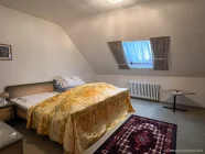 Schlafzimmer 2 2 OG