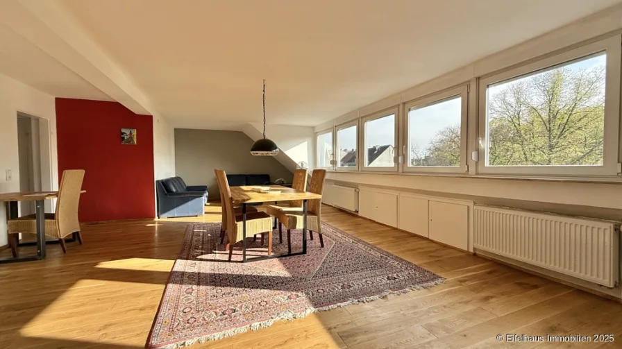  - Wohnung kaufen in Köln - Südstadt-Traum: Penthouse, tolle Aussicht, 2 Zimmer, 97 m², zwei Bäder, kleine Terrasse, Aufzug ...