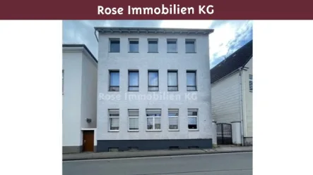Außenansicht - Haus kaufen in Bückeburg - Mehrfamilienhaus mit 4 Wohneinheiten nahe der Innenstadt