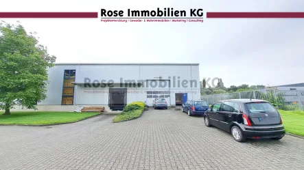 Ansicht - Halle/Lager/Produktion mieten in Löhne - ROSE IMMOBILIEN KG: Lager-/Produktionsflächen mit Rampen und Rolltor!