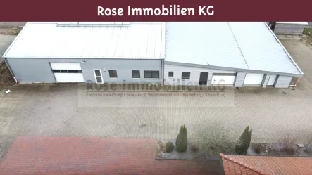 Ost Ansicht - Halle/Lager/Produktion mieten in Espelkamp - ROSE IMMOBILIE KG: Lager-/Werkstatthallen in Espelkamp zu vermieten.