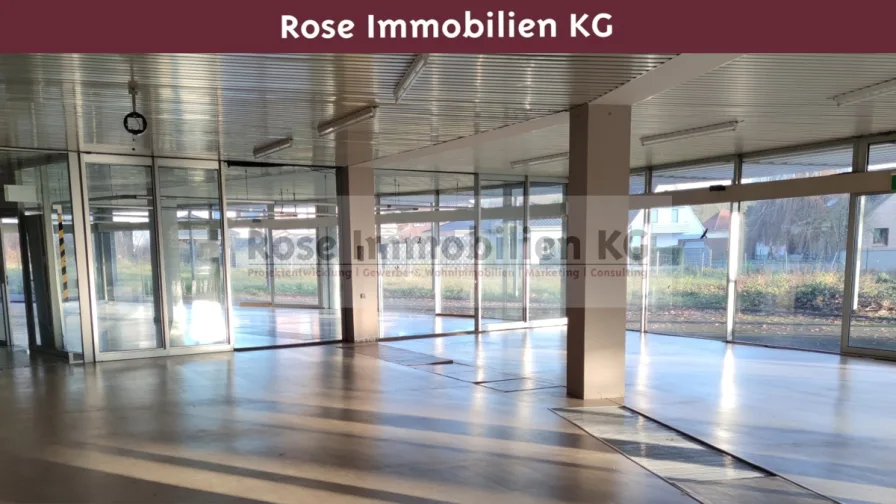 Ausstellung - Halle/Lager/Produktion mieten in Löhne - ROSE IMMOBILIEN KG: Ausstellung, Büro und Lager in Löhne nahe der BAB 30!