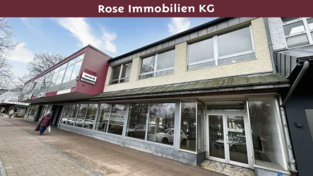 Außenansicht - Haus kaufen in Espelkamp - Attraktives Geschäftshaus in Espelkamp – Perfekte Investitionsmöglichkeit in zentraler Lage!