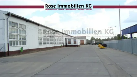 Halle 6 Südseite - Halle/Lager/Produktion kaufen in Küstriner Vorland - ROSE IMMOBILIEN KG: Lagerhalle mit 4,7 m Höhe zu verkaufen!