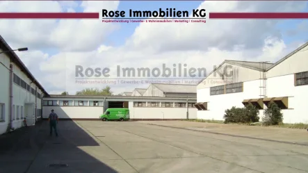 Innenplatz Halle 13-10 - Halle/Lager/Produktion kaufen in Küstriner Vorland - ROSE IMMOBILIEN KG: Lagerhalle zu verkaufen!