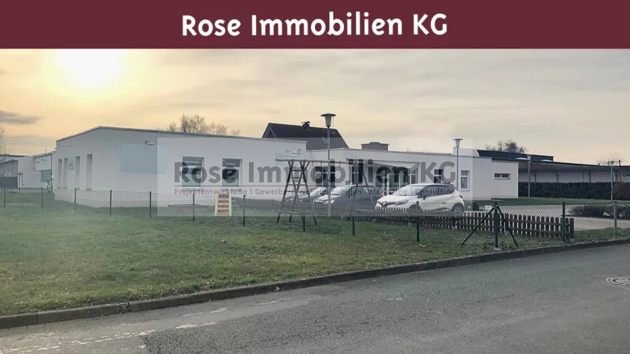 Nord Ansicht - Büro/Praxis kaufen in Stadthagen - ROSE IMMOBILIEN KG: Faktor 13,3! Therapiezentrum/ Wellness/ Büroimmobilie mit Erweiterungspotential!