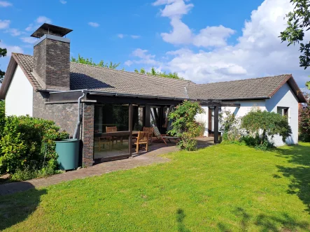 Titelbild - Haus kaufen in Porta Westfalica - Wohnen auf einer Ebene