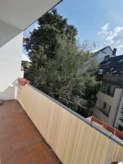 Balkon (2) - Wohnung kaufen in Düsseldorf / Flingern Süd - Wohnen in der Landeshauptstadt - helle ETW mit Balkon in Düsseldorf-Flingern