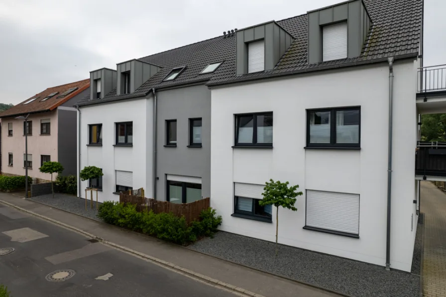 Ansicht  - Wohnung kaufen in Irrel - Schöne 3ZKB-Wohnung mit Balkon und 2 Stellplätzen in Irrel!