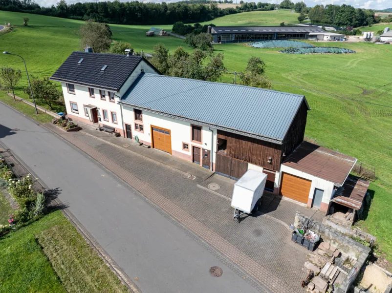  - Haus kaufen in Schleid - Tierfreunde aufgepasst! Gemütliches Einfamilienhaus mit großem Grundstück! Bitburg 10min!