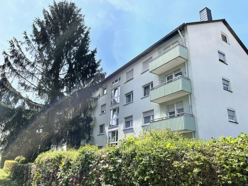 Hausansicht - Wohnung kaufen in Oppenheim - Gepflegte 3 ZKB-ETW mit 2 Balkonen in Grünlage!